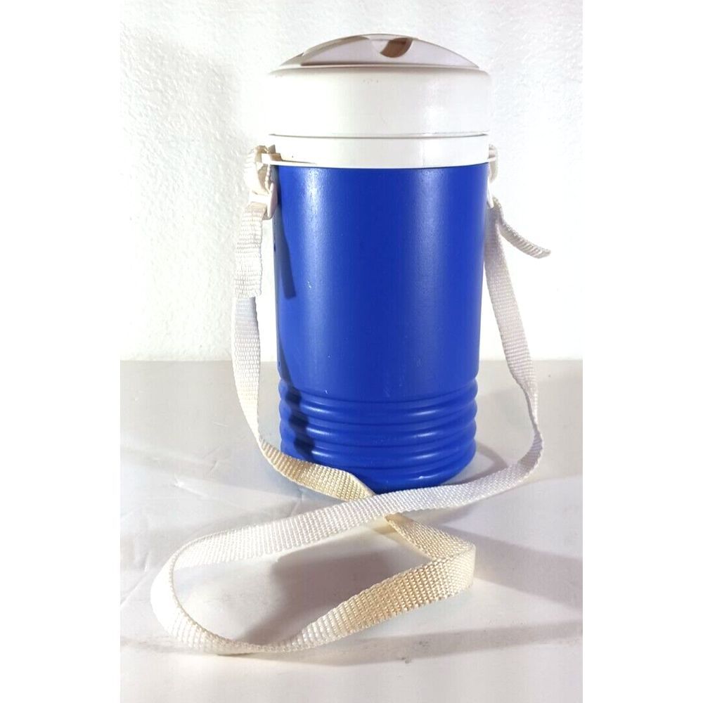Vintage IGLOO. 1 QUART WATER JUG Cooler Thermos w/ Handle Strap Flip Spout